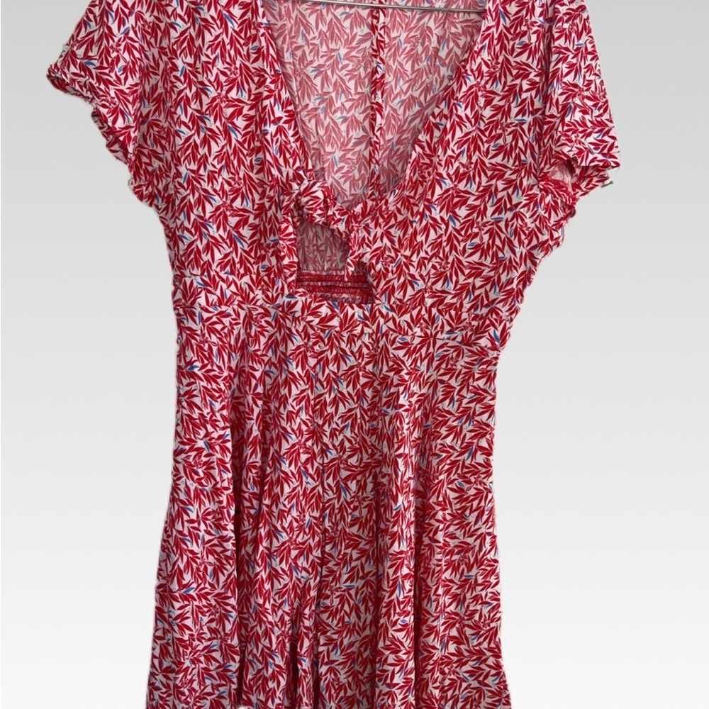 Lulu's Vibrant Red and White Leaf Print mini jumpsuit size M